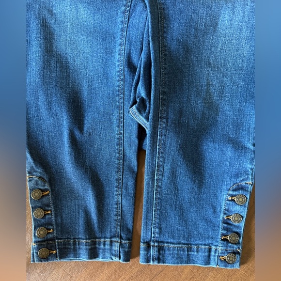 NWOT Talbots Flawless 5-Pocket Ankle Jeans; Button Detail at Hem SZ 14 - Picture 9 of 13